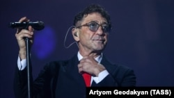 Эстрада хонандаси Григорий Лепс урушда Украинанинг ишдан чиқарилган ҳар бир танки учун россиялик жангчиларга 1 миллион рублдан мукофот пули ваъда қилган