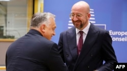 Премиерът на Унгария Виктор Орбан и председателят на Европейския съвет Шарл Мишел