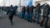 Полиция в России получит право выдворять мигрантов