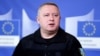 «Це означає, що за межами Росії Путіна мають заарештувати та передати до суду. А світові лідери тричі думатимуть, перш ніж тиснути йому руку або сідати з ним за стіл переговорів» – каже Андрій Костін 
