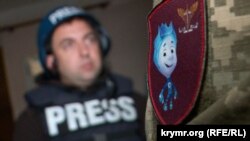 Шеврон на предплечье бойца 79-й ОДШБр «Фиксика»