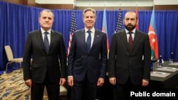 ԱՄՆ - Ադրբեջանի արտգործնախարար Ջեյհուն Բայրամովը, ԱՄՆ պետքարտուղար Էնթոնի Բլինքենը և Հայաստանի արտգործնախարար Արարատ Միրզոյանը, Վաշինգտոն, 10-ը հուլիսի, 2024թ.