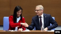 Мария Габриел и Николай Денков