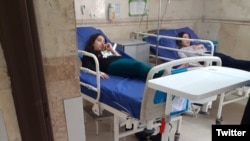 دانش‌آموزان دختری که به دلیل مسمومیت گازی در بیمارستان بستری شدند