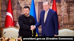 Зустріч Володимира Зеленського (ліворуч) і Реджепа Таїпа Ердогана, березень 2024 року