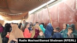 له پاکستانه یو شمېر اېستل شوي افغان کډوال