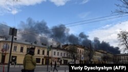 Внаслідок попереднього ракетного обстрілу у Львові, який стався 18 квітня, семеро людей загинули. Фото архівне