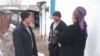 Зайнидин Тагаев Тажикстандан көчүп келген кыргыздар менен.