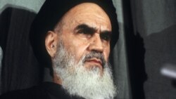 روح‌الله خمینی؛ دیکتاتوری که «شاعر» بود