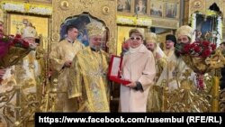 Елеонора Митрофанова получава плакет от Старозагорския митрополит