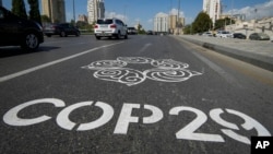 Mural naslikan uz autoput pozdravlja posjetitelje uoči 29. Konferencije Ujedinjenih nacija o klimatskim promjenama (COP29) u Bakuu, koja je zakazana za period od 11. do 22. novembra.