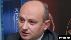 Ստյոպա Սաֆարյան, արխիվ