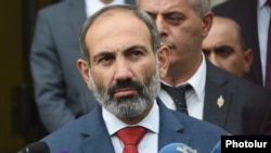 Armenia - Prime Minister Nikol Pashinian speaks to reporters in Yerevan, 21 May 2018.