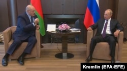 Лукашенко та Путін під час зустрічі у Сочі минулого місяця