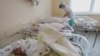 "Война и алкоголизм". В России растет "естественная убыль" населения и массово закрываются роддома