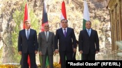 د قرغزستان، تاجکستان، افغانستان او پاکستان مشران د کاسا زر غونډې پر مهال