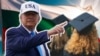Колаж със снимка на американския президент Доналд Тръмп