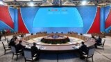 Нишасти сарони кишварҳои Осиёи Марказӣ ва Чин дар Остона дар рӯзи 17-уми июн.