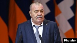 Арменияда депутат, генерал-лейтенант Манвел Григорян камакка алынды.