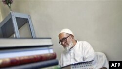 سخنان اخیر آيت الله منتظری در جمع اعضای نشریه توقیف شده نامه، حتی در نشريات خارجی هم بازتاب داشته است. (عکس از AFP)