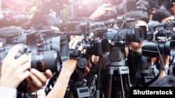 TV camera press journalist 