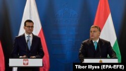 Полша и Унгария, водени от премиерите Матеуш Моравецки и Виткор Орбан са най-критикуваните страни в ЕС по отношение на спазването на върховенството на закона