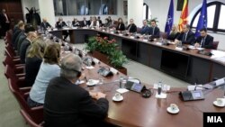 Министерот за надворешни работи и надворешна трговија, Тимчо Муцунски, на работен појадок со амбасадорите на земјите-членки на Европската унија.