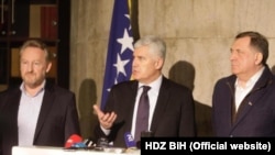 Politička retorika u BiH u drugi plan je stavila evroatlantske integracije u Bosni i Hercegovini (na fotografiji lideri vodećih nacionalnih stranaka u BiH, Bakir Izetbegović, Dragan Čović i Milorad Dodik)