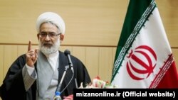 محمد جواد منتظری می‌گوید که افراد اعدام شده «تحت تاثیر القائات تکفیری قرار گرفته بودند».