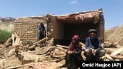 د طبیعي پېښو له امله وران کور او متاثره جوړه