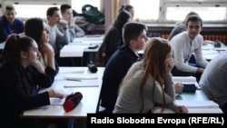 Đaci u učionici, fotoarhiv