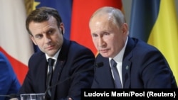 Ֆրանսիայի և Ռուսաստանի նախագահներ Էմանյուել Մակրոնը և Վլադիմիր Պուտինը, արխիվ