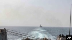 ناو آمریکایی «یواساس باتان» در دریای سرخ