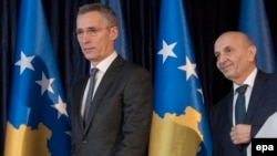 Dijalog i pomirenje jedini put, rekao je generalni sekretar NATO-a Jens Stoltenberg na konferenciji za novinare sa premijerom Kosova Isom Mustafa