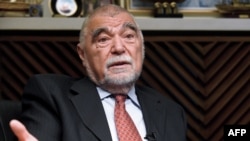 Bez razgovora sa Sberbankom o Agrokoru: Stipe Mesić