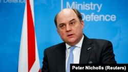 Бен Воллес виступає сьогодні в Національному музеї армії в Лондоні, уривки з його промови цитують британські ЗМІ