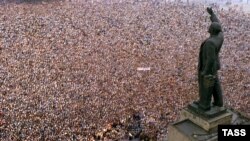 Azadlıq meydanında mitinq - 1989