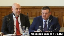 Главният прокурор Сотир Цацаров и неговият заместник Иван Гешев