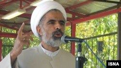 مجید انصاری، عضو مجمع تشخیص مصلحت نظام ایران، می‌گوید آقای خامنه‌ای با «تدبیر» خود نقشی تعیین‌کننده در این انتخابات بازی کرد و باعث «خلق حماسه» شد.