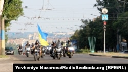 Колона байкерів проїжджає Запоріжжям, 1 серпня 2021 року