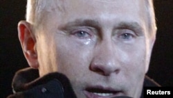 Пуцін выступае перад прыхільнікамі ў Маскве ў сакавіку 2012 году