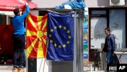 Nova godina, nova šansa? (Foto: Skoplje, maj 2019.)