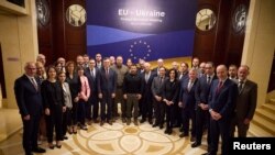 رئیس‌جمهور اوکراین در جمع وزیران خارجه اتحادیه اروپا در نشست کی‌یف