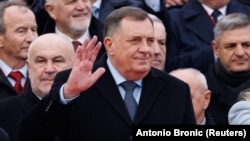 Član Predsjedništva BiH Milorad Dodik tokom parade povodom obeležavanja nacionalnog praznika Republike Srpske u Banja Luci, Bosna i Hercegovina, 9. januara 2022.