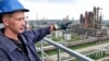 Пока что ФАС предлагает нефтепереработчикам снизить отпускные цены добровольно