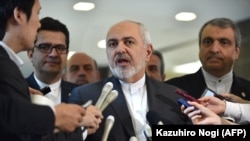 وزیر خارجه ایران گزارشها درباره عبور اورانیوم غنی شده ایران از مرز ۳۰۰ کیلوگرم را تائید کرد.