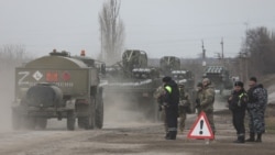 Российские военные грузовики в Крыму, архивное фото