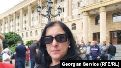 ანა ჟღენტი, ადვოკატი