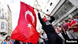 Май аенда Истанбулда протест чаралары