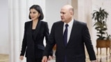 В конце мая Саида Мирзиёева, дочь президента Узбекистана Шавката Мирзиёева и его помощница, посетила Москву, где встретилась с премьер-министром России Михаилом Мишустиным. Днём ранее президент Владимир Путин принимал в Кремле Рустама Эмомали, сына президента Таджикистана
